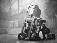 �������