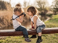 �������